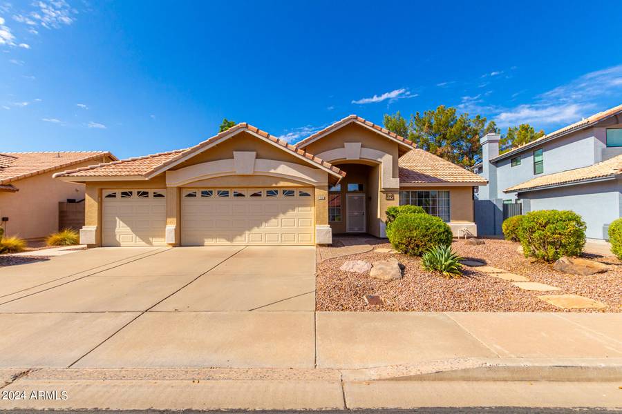 714 W MESQUITE Street, Gilbert, AZ 85233