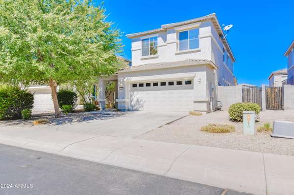 1304 E JULIAN Drive, Gilbert, AZ 85295