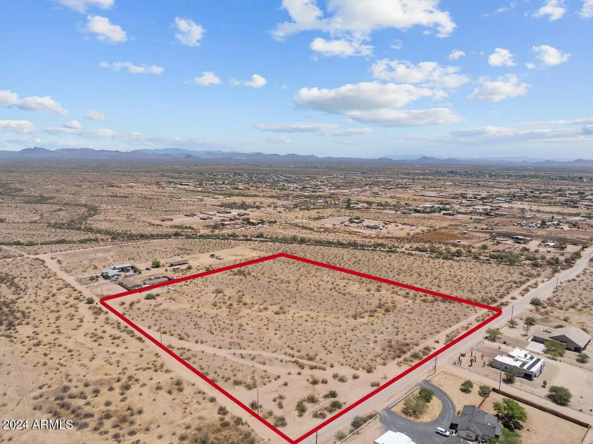 Wittmann, AZ 85361,W Lone Mountain Road #4