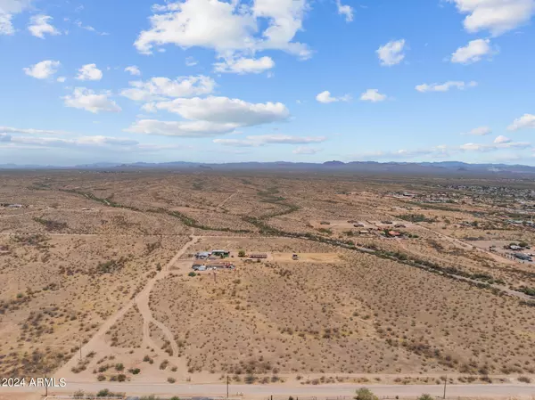 Wittmann, AZ 85361,W Lone Mountain Road #4