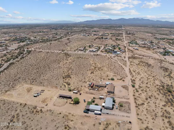 Wittmann, AZ 85361,W Lone Mountain Road #1