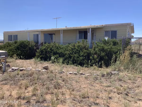 Pearce, AZ 85625,13244 S PETE KITCHENS Road