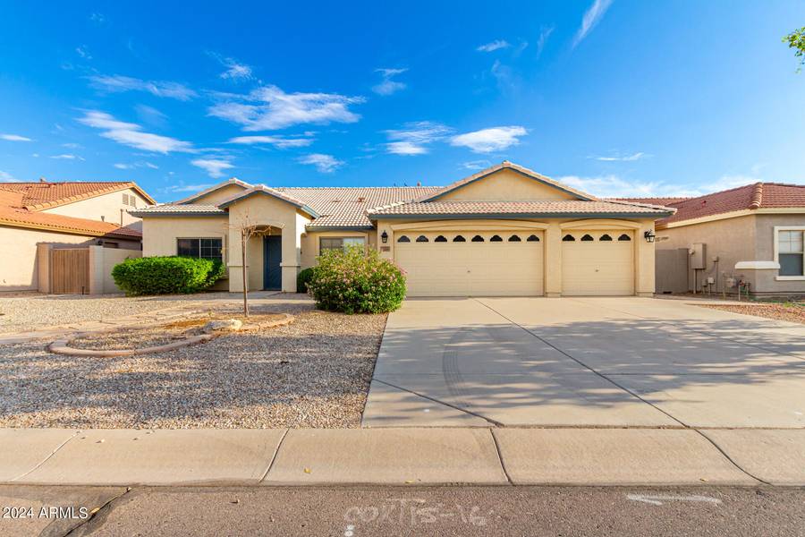 4149 E SOMERSET Way, San Tan Valley, AZ 85140