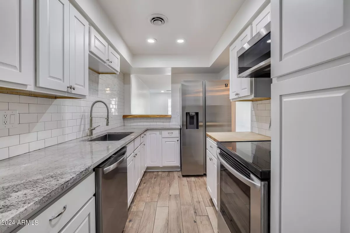 Phoenix, AZ 85014,1263 E MARYLAND Avenue