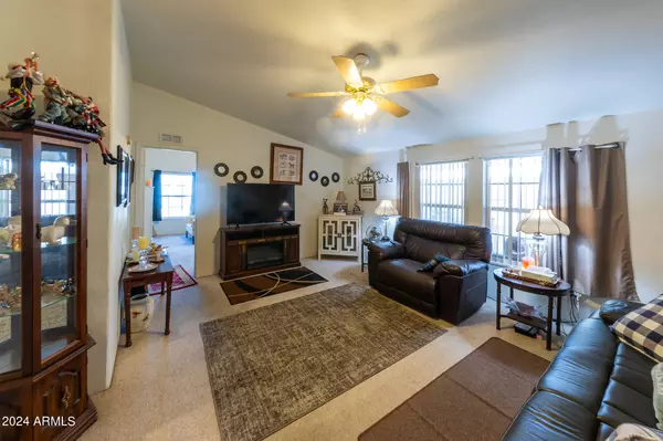 Surprise, AZ 85378,11596 W SIERRA DAWN Boulevard #17