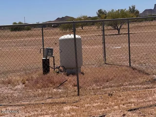 3557 N Saddle Vista Road #7, Tonopah, AZ 85354