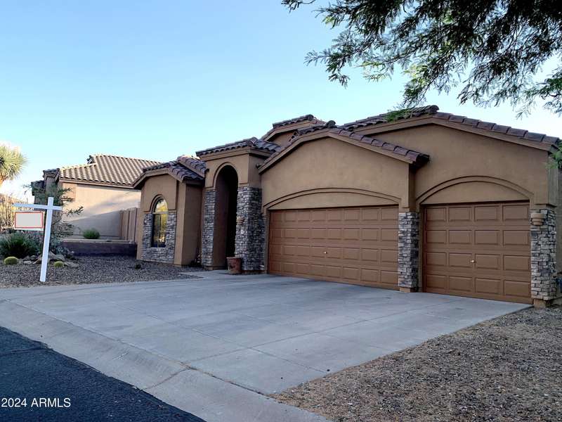 3330 N BOULDER Canyon, Mesa, AZ 85207