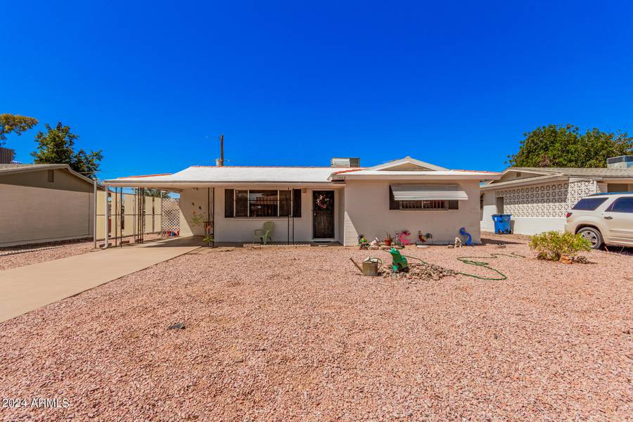 1466 S GRAND Drive, Apache Junction, AZ 85120