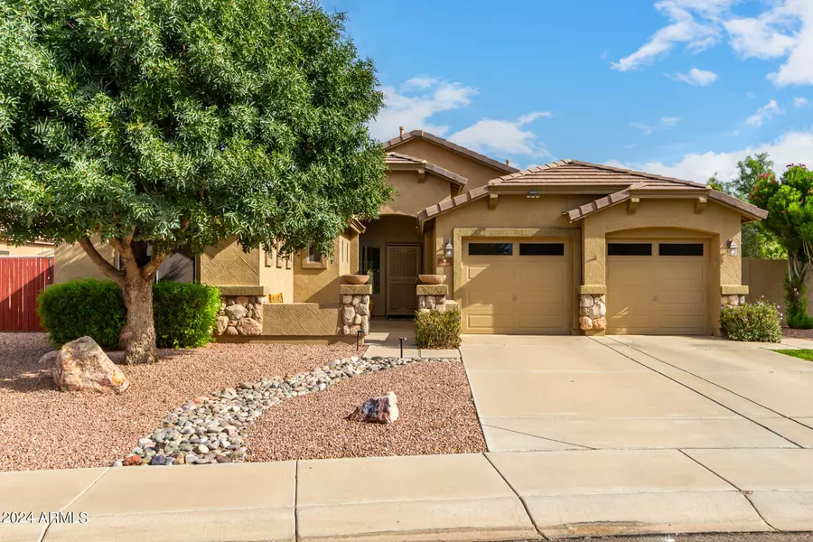 3586 E FAIRVIEW Street, Gilbert, AZ 85295
