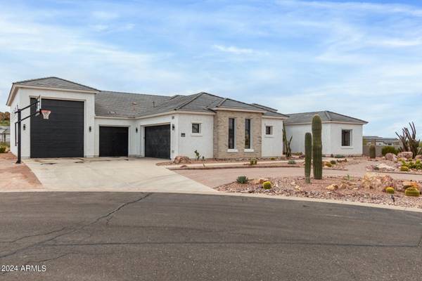 San Tan Valley, AZ 85143,267 W AMHERST Street