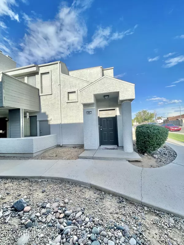 Glendale, AZ 85302,9209 N 59TH Avenue #205