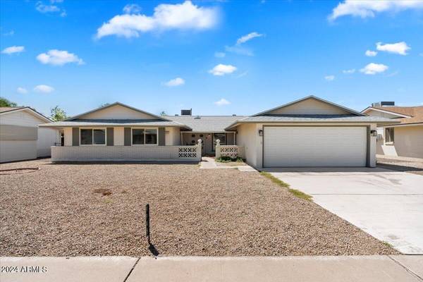 9945 W CAMDEN Avenue,  Sun City,  AZ 85351