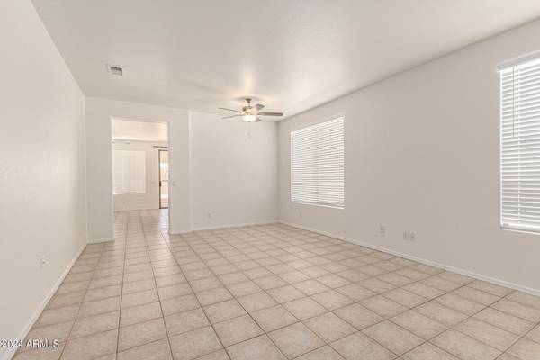 Glendale, AZ 85302,8860 N 66TH Avenue