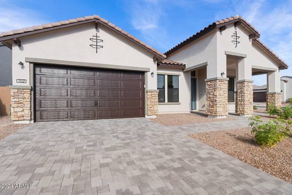 San Tan Valley, AZ 85140,702 E Coho Drive