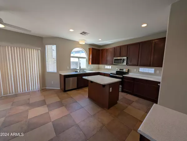 Tolleson, AZ 85353,8913 W TORONTO Way