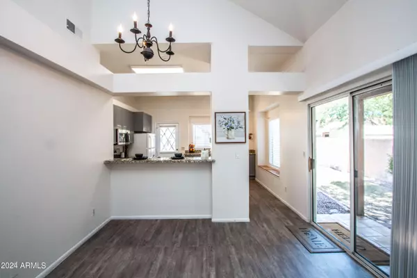 Tempe, AZ 85284,1822 E VELVET Drive