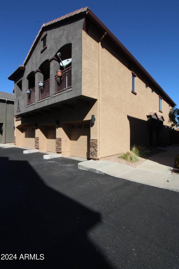 17365 N CAVE CREEK Road #210, Phoenix, AZ 85032