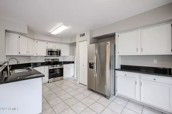 Phoenix, AZ 85044,4502 E BANNOCK Street