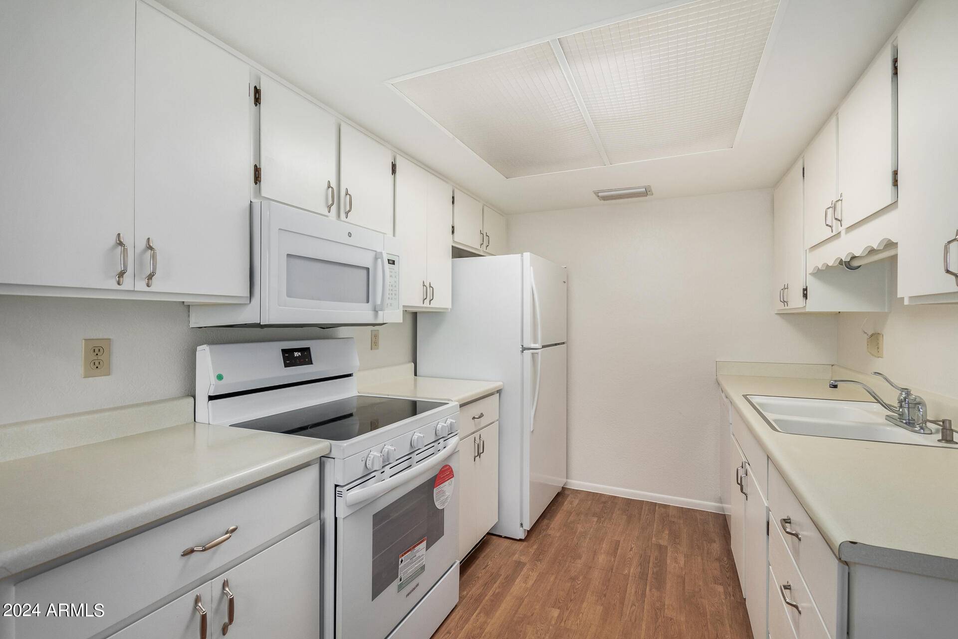 Peoria, AZ 85345,9615 W CINNABAR Avenue #A