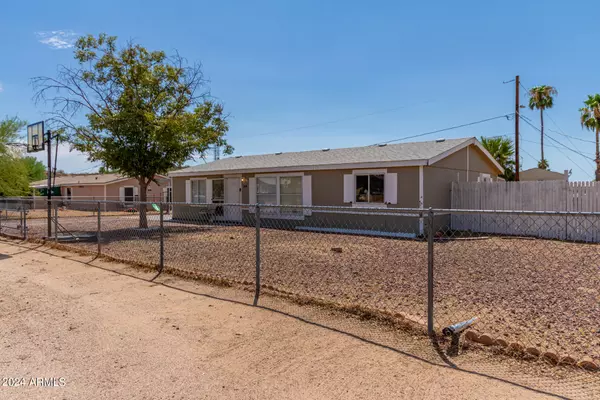 Mesa, AZ 85207,244 N HAWES Road