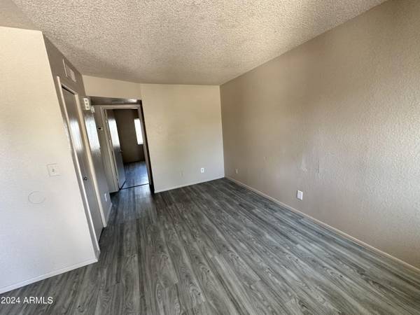 Mesa, AZ 85201,2318 W ELLA Street #102