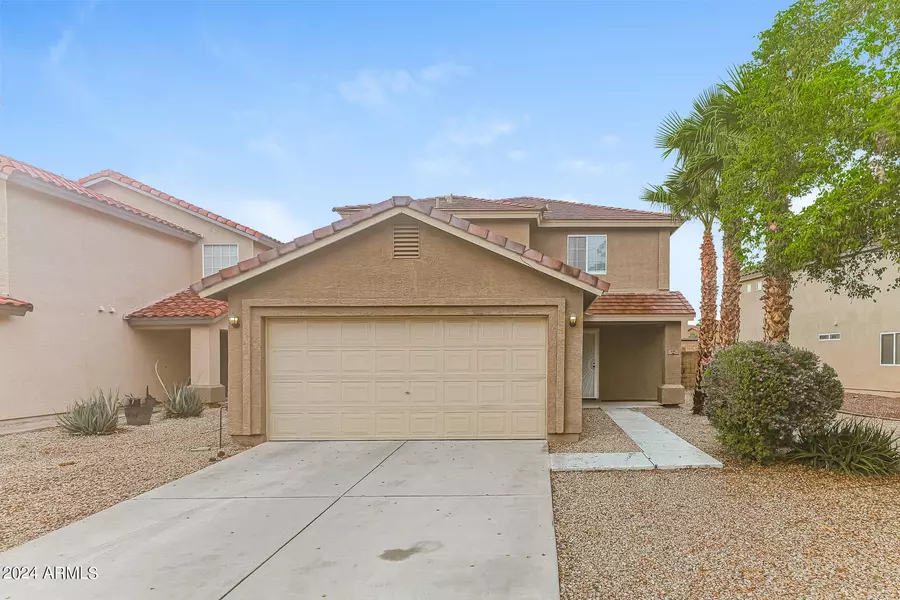 981 E DESERT HOLLY Drive, San Tan Valley, AZ 85143