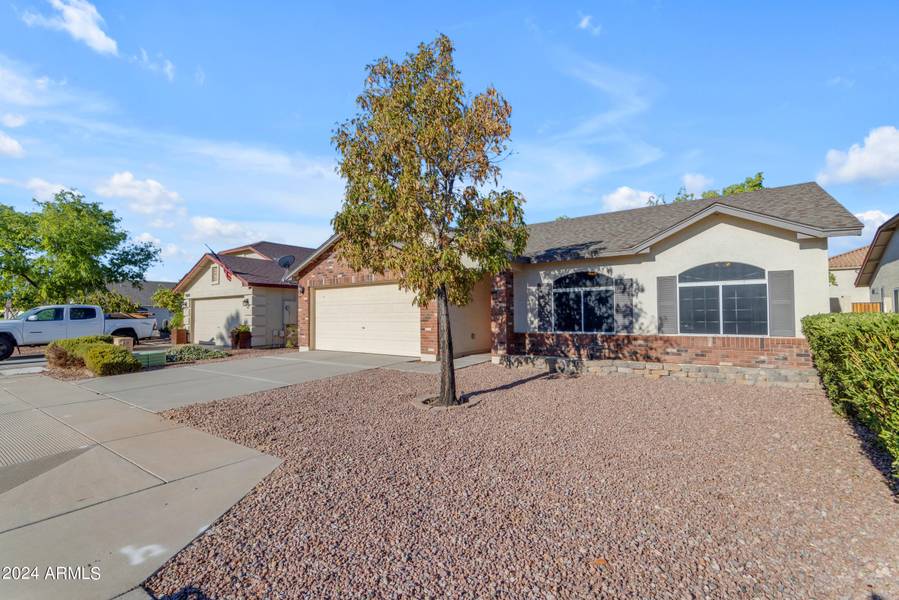 40072 N LERWICK Drive, San Tan Valley, AZ 85140