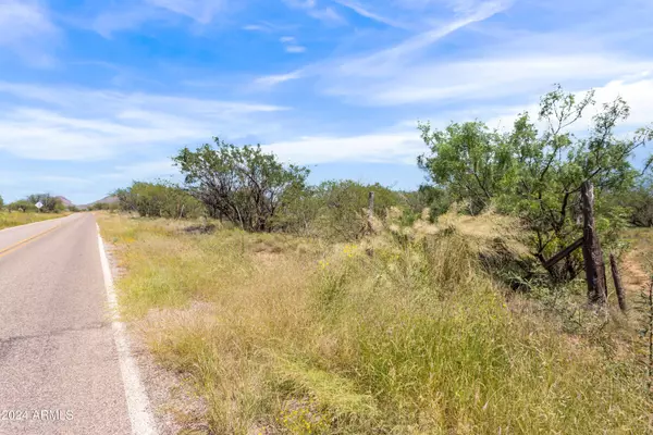 Elgin, AZ 85611,Mustang Ranch Road #-