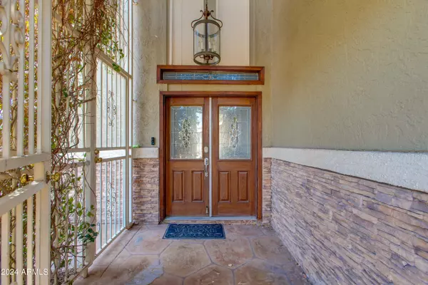 Phoenix, AZ 85053,3337 W GRANDVIEW Road