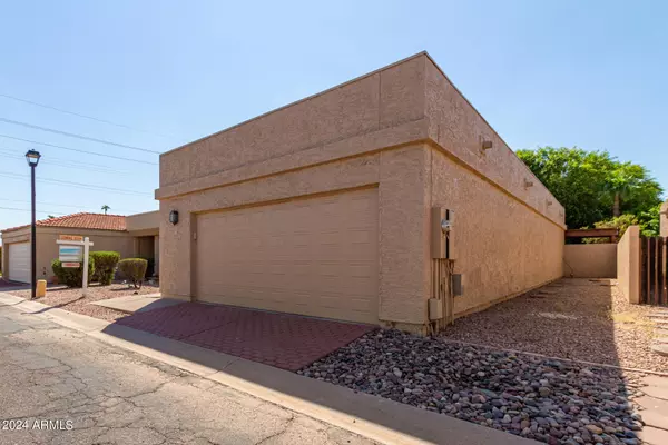 Mesa, AZ 85203,1360 E BROWN Road #25