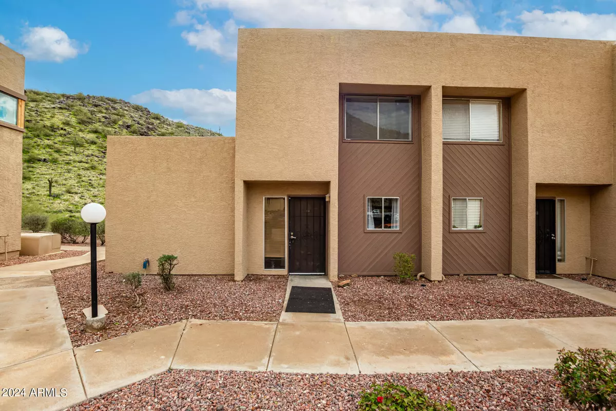 Phoenix, AZ 85029,1601 W SUNNYSIDE Drive #134