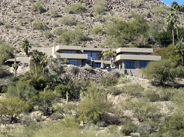 Paradise Valley, AZ 85253,6902 N HIGHLANDS Drive