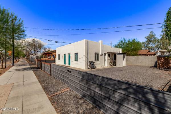 Phoenix, AZ 85006,509 N 11TH Street