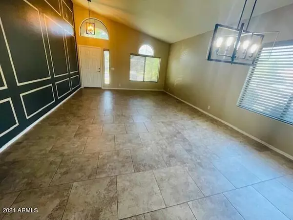 Chandler, AZ 85248,2182 W REDWOOD Drive