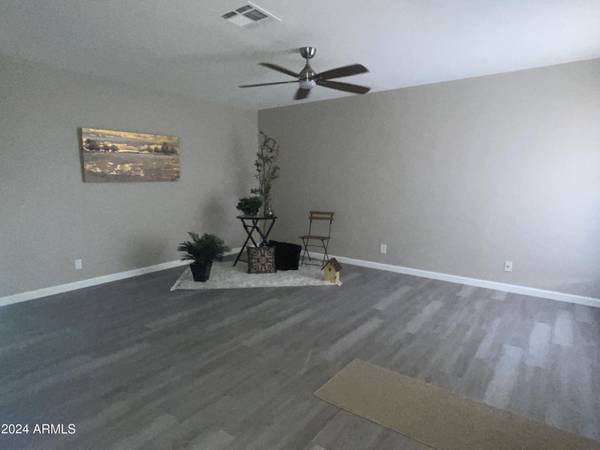 Chandler, AZ 85225,93 N COOPER Road #17