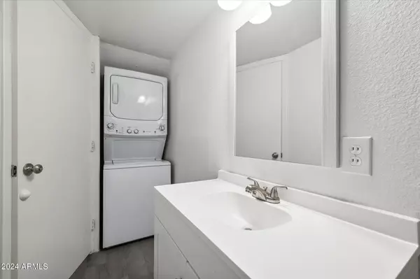 Glendale, AZ 85301,6302 N 64TH Drive #17