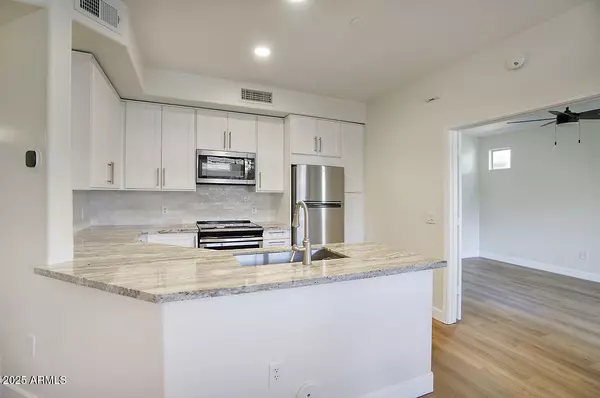 Scottsdale, AZ 85260,9550 E THUNDERBIRD Road #161