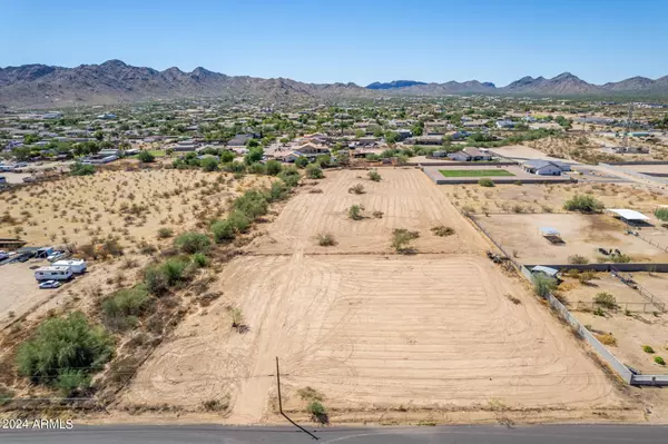 Queen Creek, AZ 85142,E Happy Road E #-