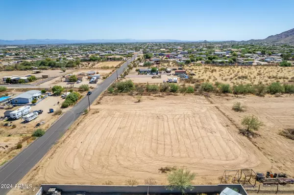 Queen Creek, AZ 85142,E Happy Road E #-