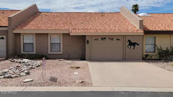 2329 N RECKER Road #15, Mesa, AZ 85215