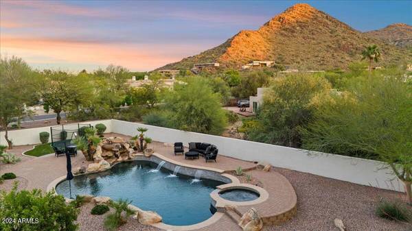 5347 E MOCKINGBIRD Lane, Paradise Valley, AZ 85253