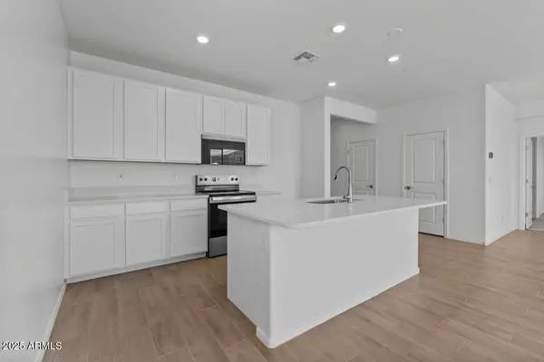 Buckeye, AZ 85326,5910 S 246TH Lane