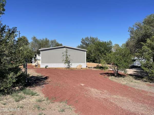 Ash Fork, AZ 86320,46886 N 8TH Street