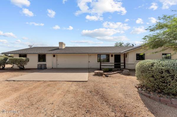 51661 N 293 Avenue, Wickenburg, AZ 85390