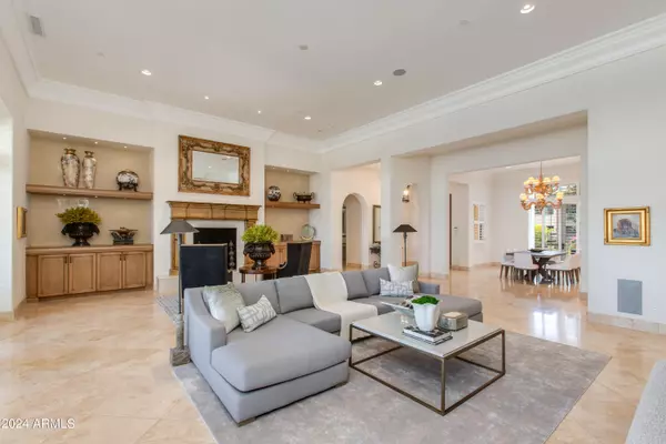 Paradise Valley, AZ 85253,3905 E SIERRA VISTA Drive