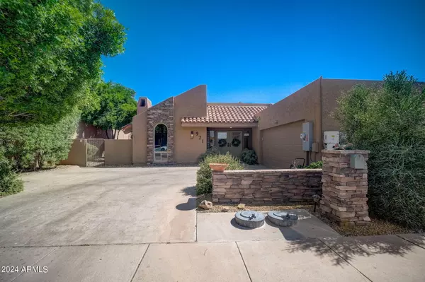 971 E Acacia Circle, Litchfield Park, AZ 85340