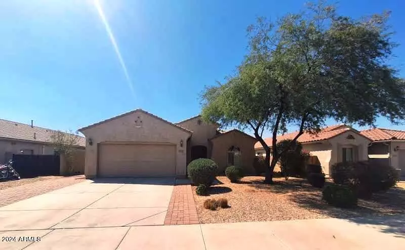 17967 W LAWRENCE Lane, Waddell, AZ 85355