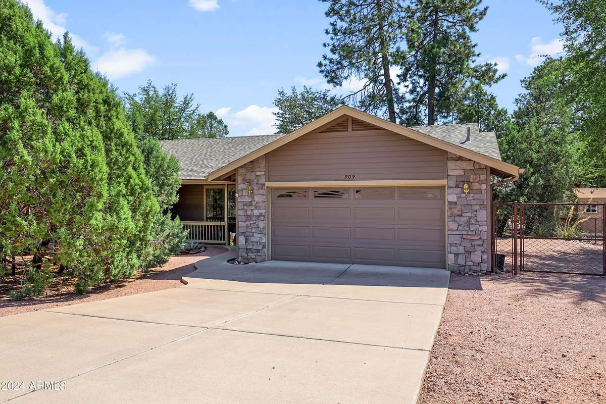 Payson, AZ 85541,909 W Landmark Trail