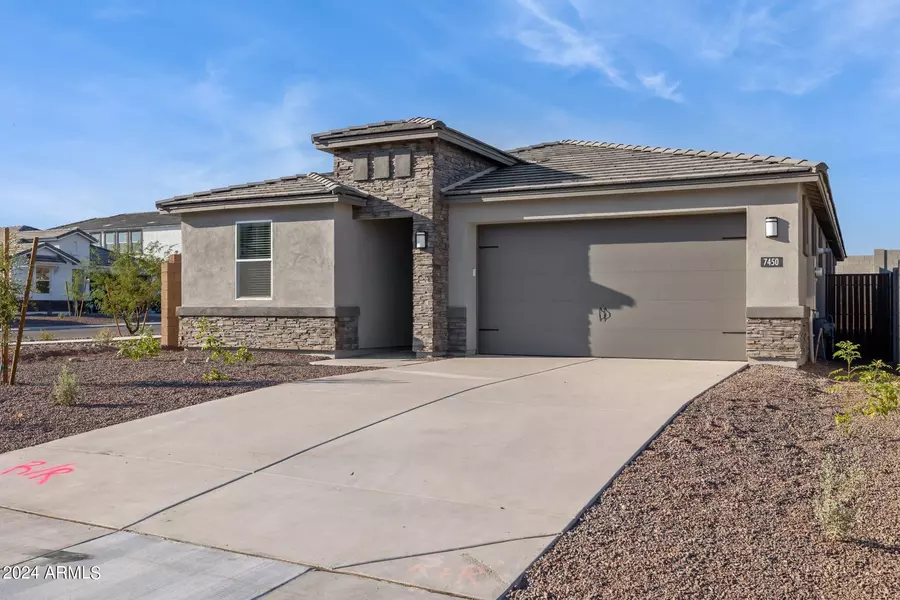 7450 W QUAIL TRACK Drive, Peoria, AZ 85383