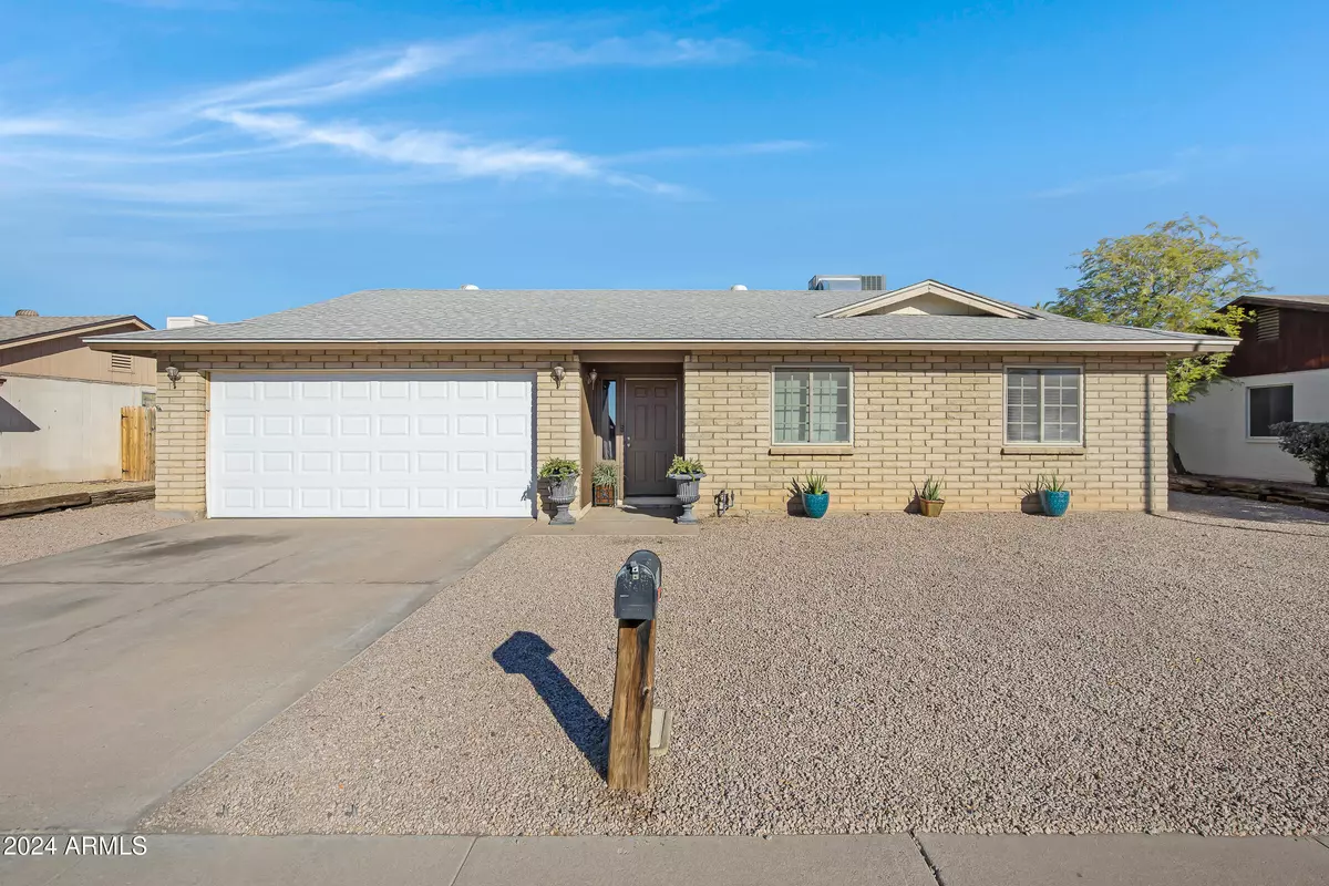 Chandler, AZ 85224,1422 W ROSAL Place